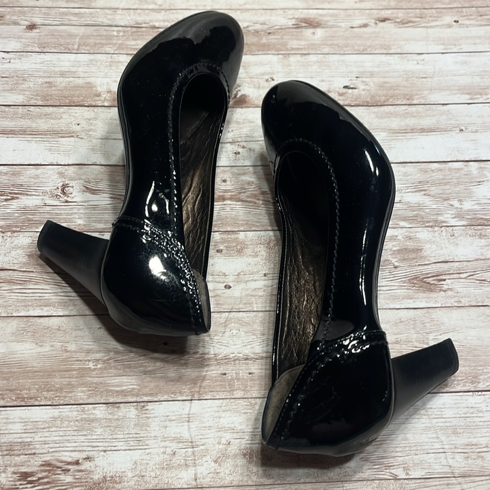 AGL Attilio Giusti Leombruni Vero Cuoio Black Patent Leather Heels Size 38 1/2